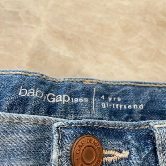Baby Gap Distressed and Printed Girlfriend Jeans, Size 4 years - Picture 5 of 6